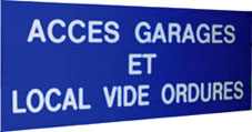 Plaque signal&eacute;tique bleu gravure blanche