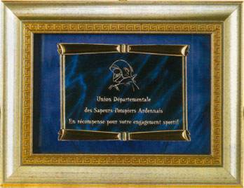 troph&eacute;e plexiglass luxe