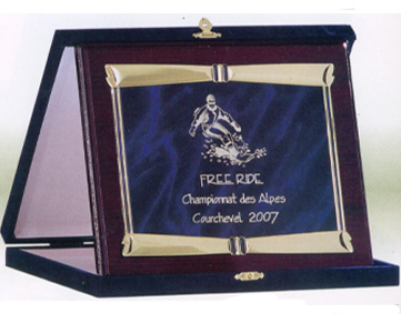 troph&eacute;e plexiglass luxe